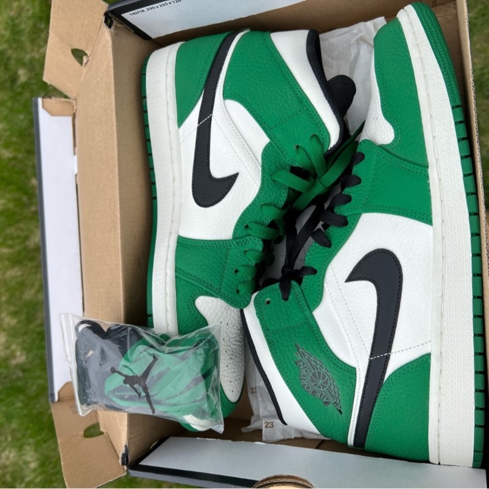 Jordan 1 Mid Pine Greens